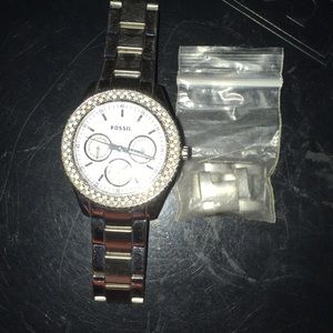 Fossil watch with extra links